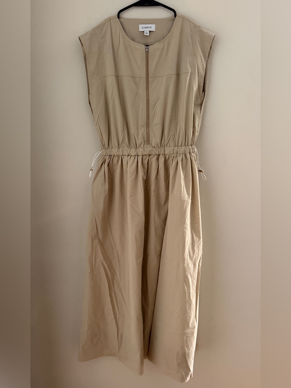 Evereve Sleeveless Beige Zip-Front Midi Dress